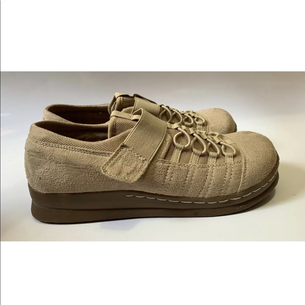 Hot Cakes Shoes Size 8M